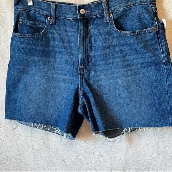 Old Navy Cut Off Denim Shorts - Picture 2 of 6